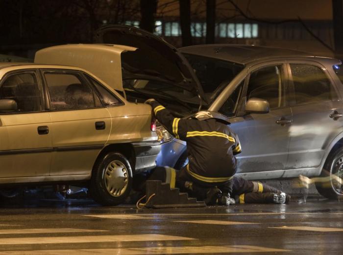 Failure to reduce speed to avoid an accident ilcs